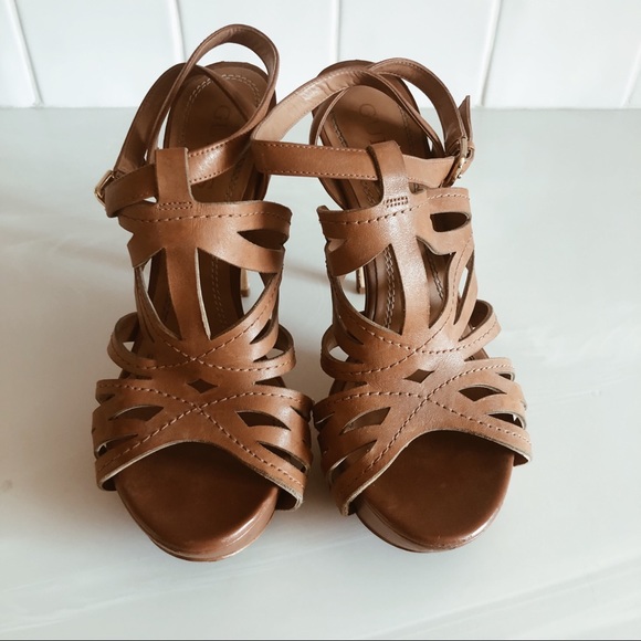 Guess Tan Platform Open Toe Strappy Heel - Picture 2 of 7